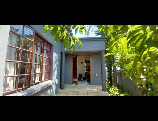 4 BEDROOM HOUSE FOR SALE IN KENSINGTON